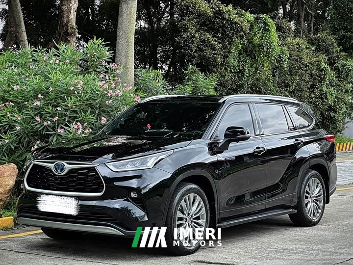 Toyota Highlander dual engine 2.5L two-wheel drive premium version 7 seats