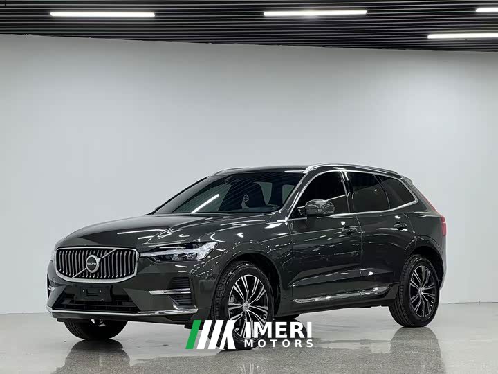 Volvo XC60 2022 B5 four-wheel drive Zhiyuan Deluxe Edition