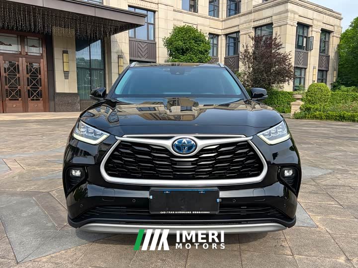 Toyota Highlander dual engine 2.5L two-wheel drive premium version 7 seats