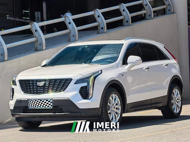 Cadillac XT4 28T two-wheel drive fashion