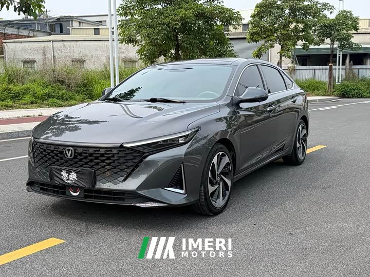 Changan UNI-V 1.5T DCT Pilot Edition