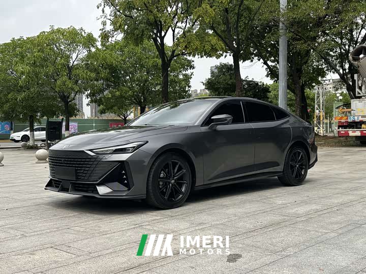 Changan UNI-V 1.5T premium