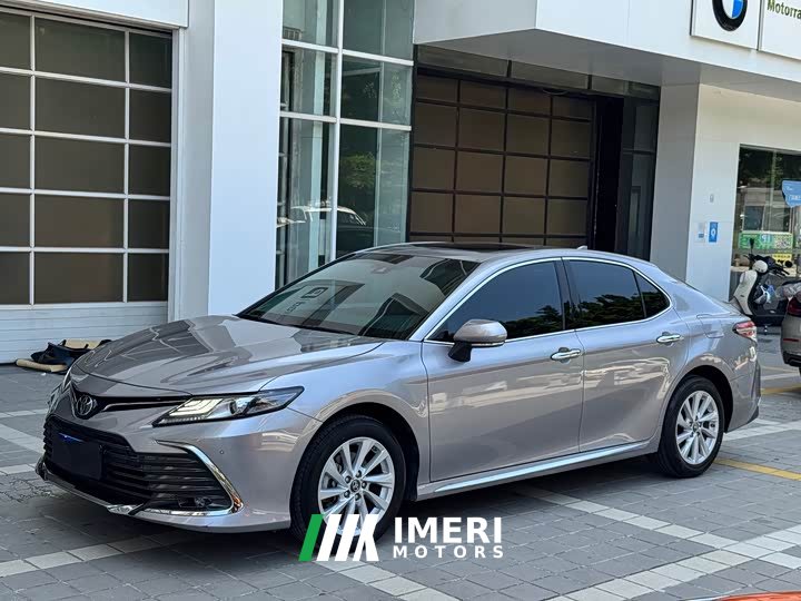 Toyota Camry 2.0G Deluxe Edition
