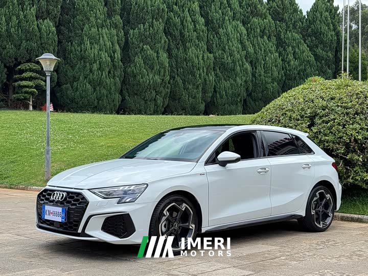 Audi A3 2023 Sportback 35 TFSI luxury sports