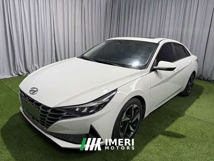 Hyundai Elantra 2022 1.5L CVT LUX Premium Edition