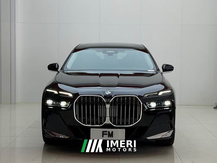 BMW 7 Series 2023 735Li M Sports Package