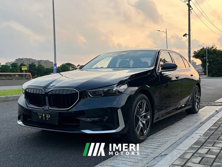 BMW 5 Series 530Li Leading Luxury Package