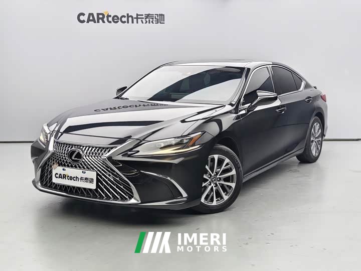 Lexus ES 2022 300h Excellence Edition