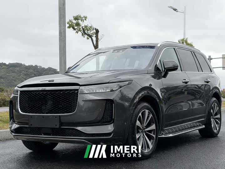 Li Auto Ideal ONE 2020 extended range 6-seater version