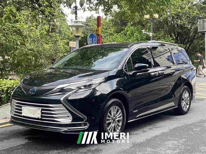 Toyota SIENNA 2021 2.5L Hybrid Comfort Edition
