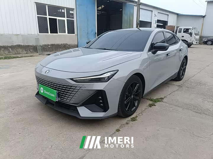 Changan UNI-V 2022 1.5T premium