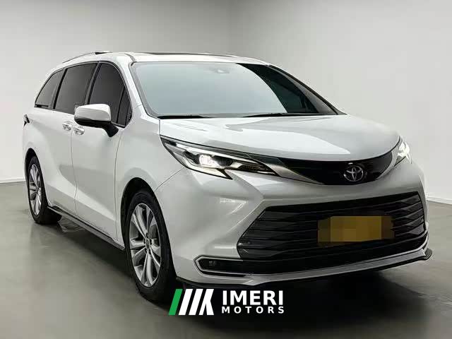 Toyota SIENNA 2.5L Hybrid Premium Edition
