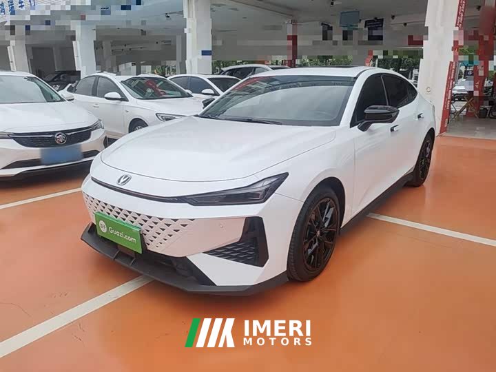 Changan UNI-V 1.5T Deluxe Version