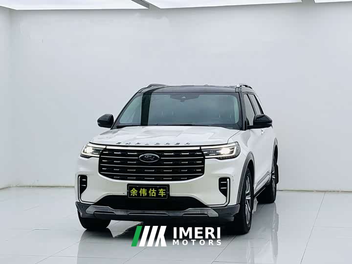 Ford Explorer EcoBoost 285 four-wheel drive titanium version 7 seats