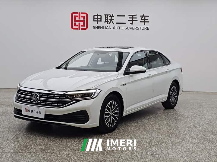 Volkswagen Sagitar 200TSI DSG Flyover Edition