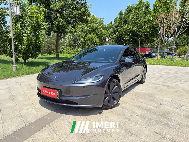 Tesla Model 3 2023 rear-wheel drive version