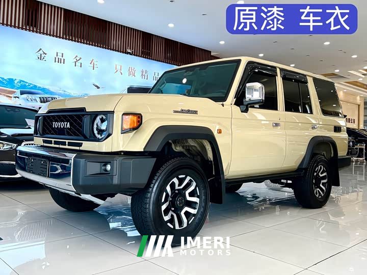 Toyota Land Cruiser (imported) LC76 2024 4.0L Middle East version