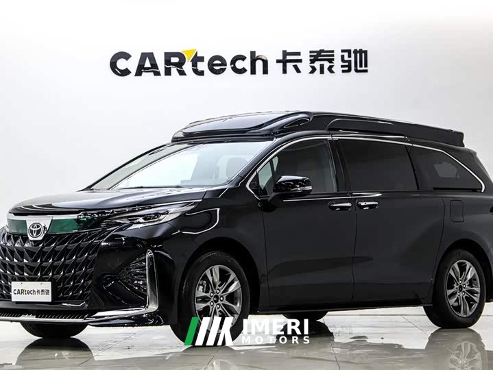 Toyota SIENNA 2.5L dual-engine four-wheel drive luxury version