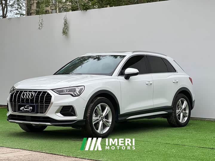 Audi Q3 35 TFSI Fashionable and Elegant