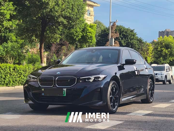 BMW i3 eDrive 40L Night Package