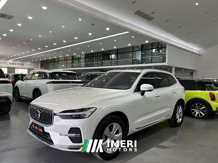 Volvo XC60 2022 B5 AWD Luxury Edition