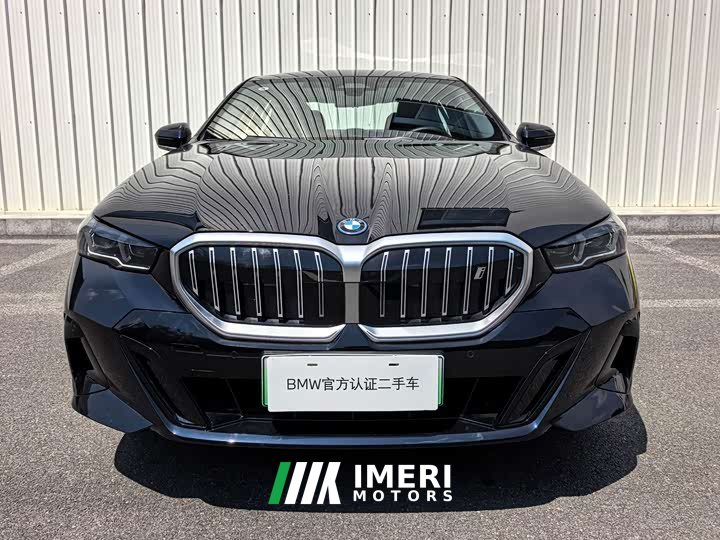 BMW i5 eDrive 35L M Sport Package