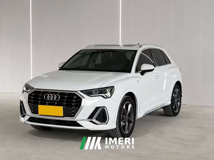 Audi Q3 35 TFSI Fashionable and Dynamic