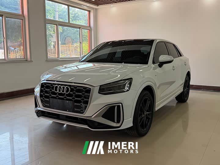 Audi Q2L 2022 35 TFSI aggressive and dynamic