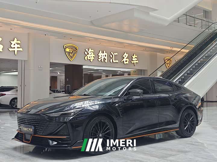 Changan UNI-V 2022 1.5T sports version