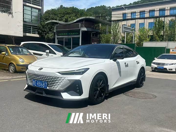 Changan UNI-V 1.5T premium