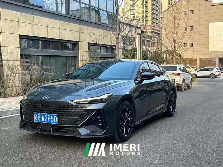 Changan UNI-V 1.5T premium