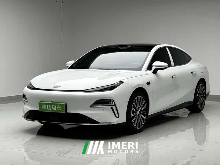 Geely Galaxy Starship 8 130km EM-P Starship Edition