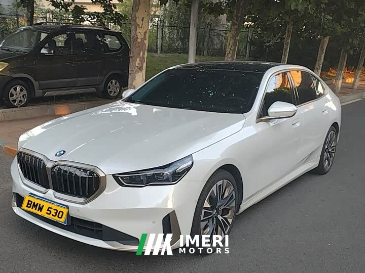BMW 5 Series 2023 530Li Exclusive Luxury Package
