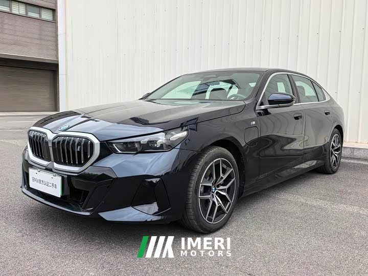 BMW i5 eDrive 35L M Sport Package