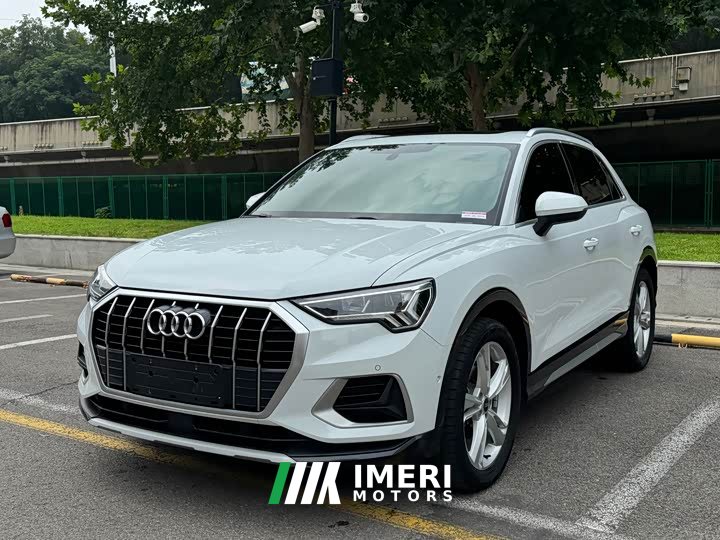 Audi Q3 35 TFSI Fashionable and Elegant