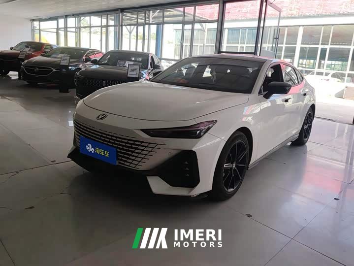 Changan UNI-V 1.5T ZunGui Edition