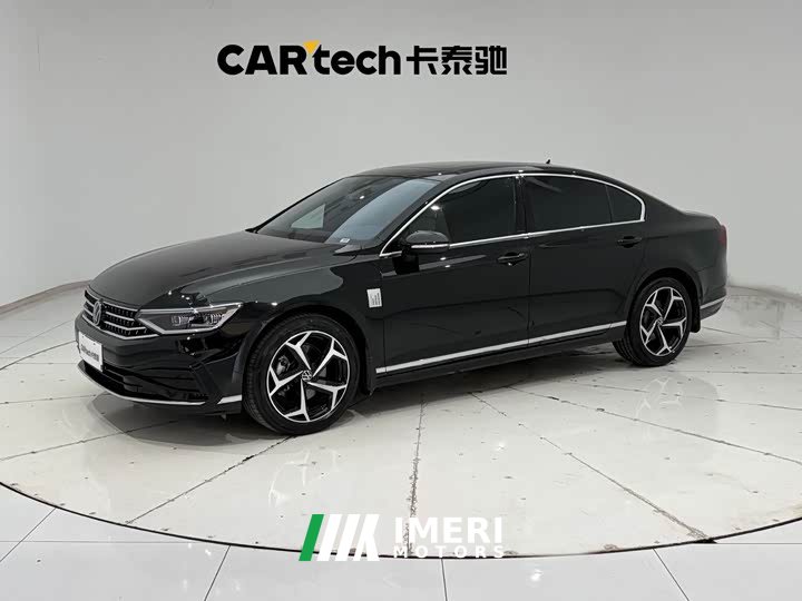 Volkswagen Magotan facelift 2 public 330TSI DSG luxury