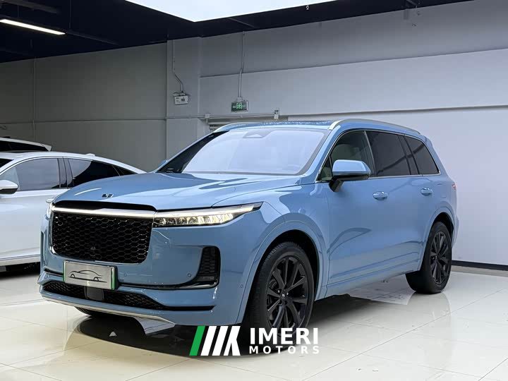 Li Auto Ideal ONE 2021 extended range 6-seater version