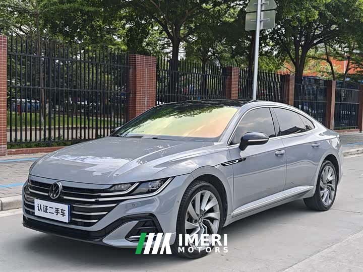 FAW-Volkswagen CC 380TSI eye-catching version