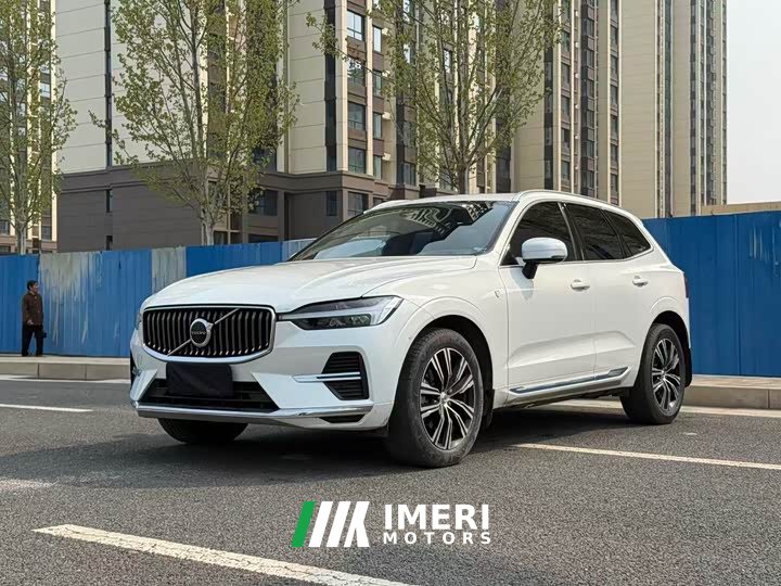 Volvo XC60 B5 four-wheel drive Zhiyuan Deluxe Edition