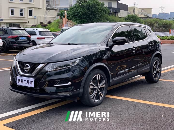 Nissan Qashqai 2.0L CVT Deluxe Edition