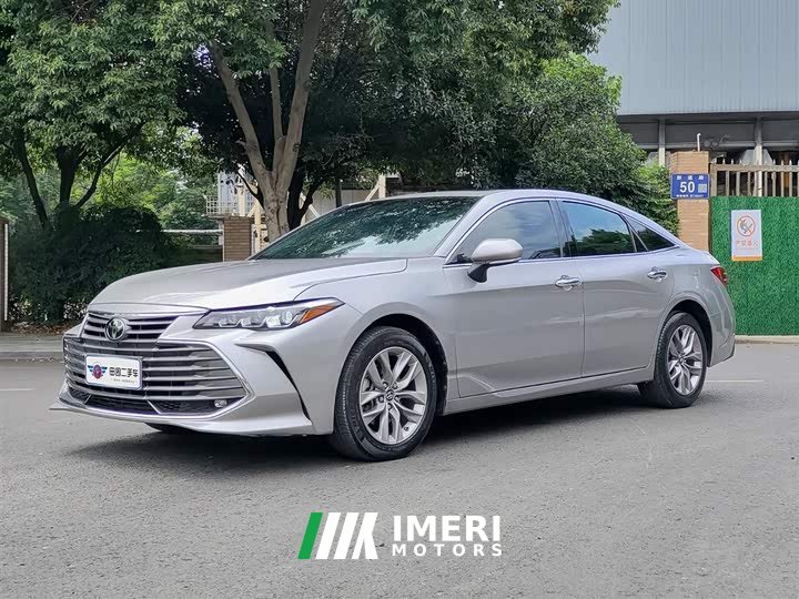 Toyota Avalon 2.5L Luxury