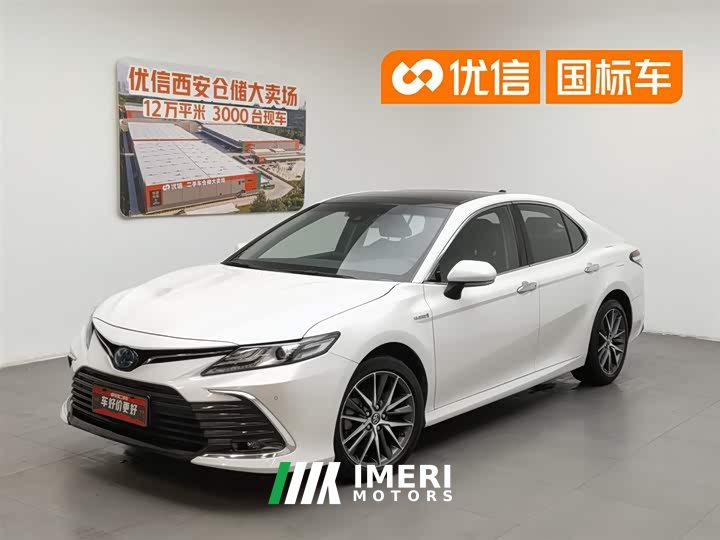 Toyota Camry Shuangqing 2.5HG Deluxe Edition