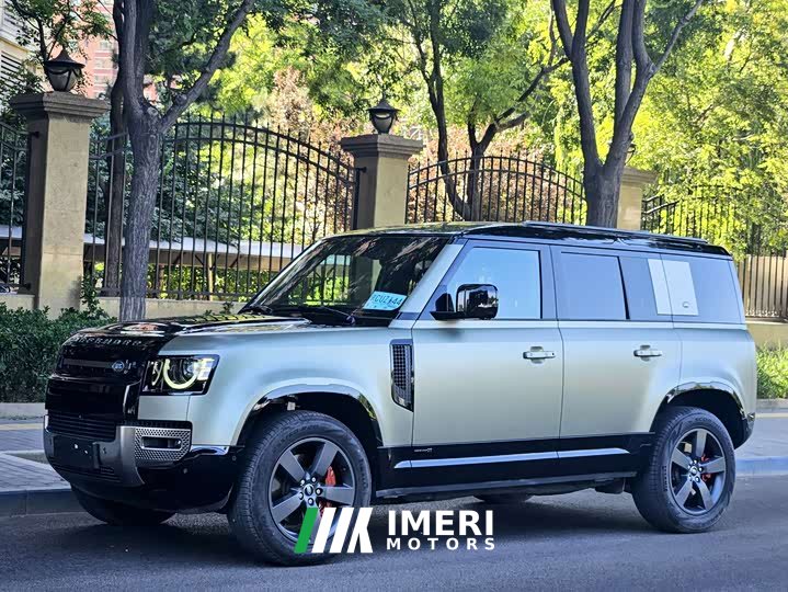 Land Rover Defender facelift 110 3.0T P400 X