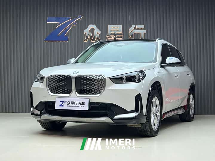 BMW iX1 2023 eDrive25L X Design Package