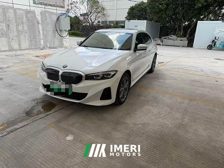 BMW i3 eDrive 35 L