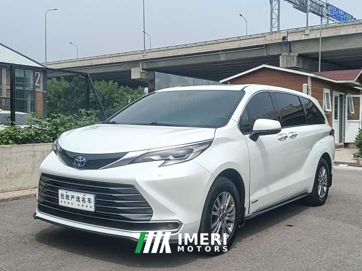 Toyota SIENNA 2021 2.5L Hybrid Premium Edition