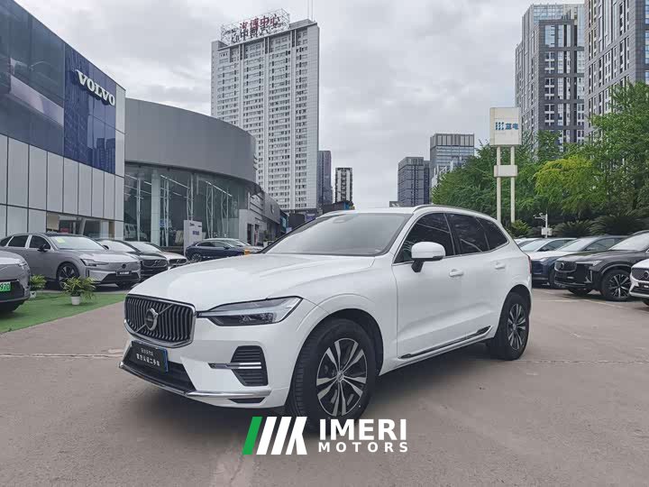 Volvo XC60 2024 B5 AWD Plus Luxury