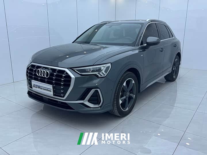 Audi Q3 35 TFSI Fashionable and Dynamic