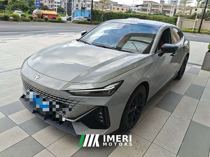 Changan UNI-V 2022 1.5T premium